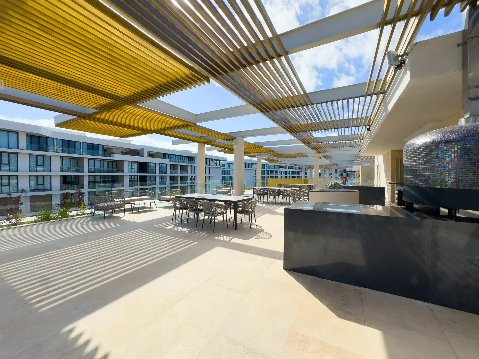 Departamentos y penthouses de 2 a 4 recámaras · Vista