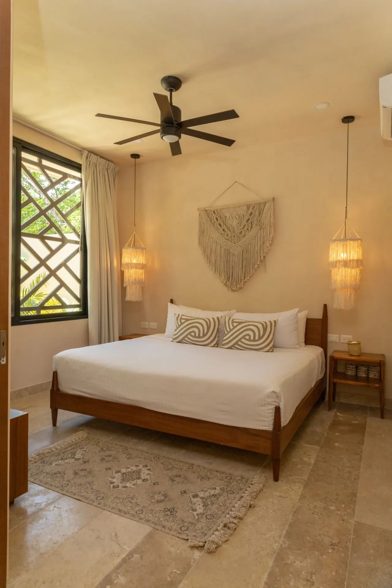 Villa de 4 recámaras en dos niveles · Vista