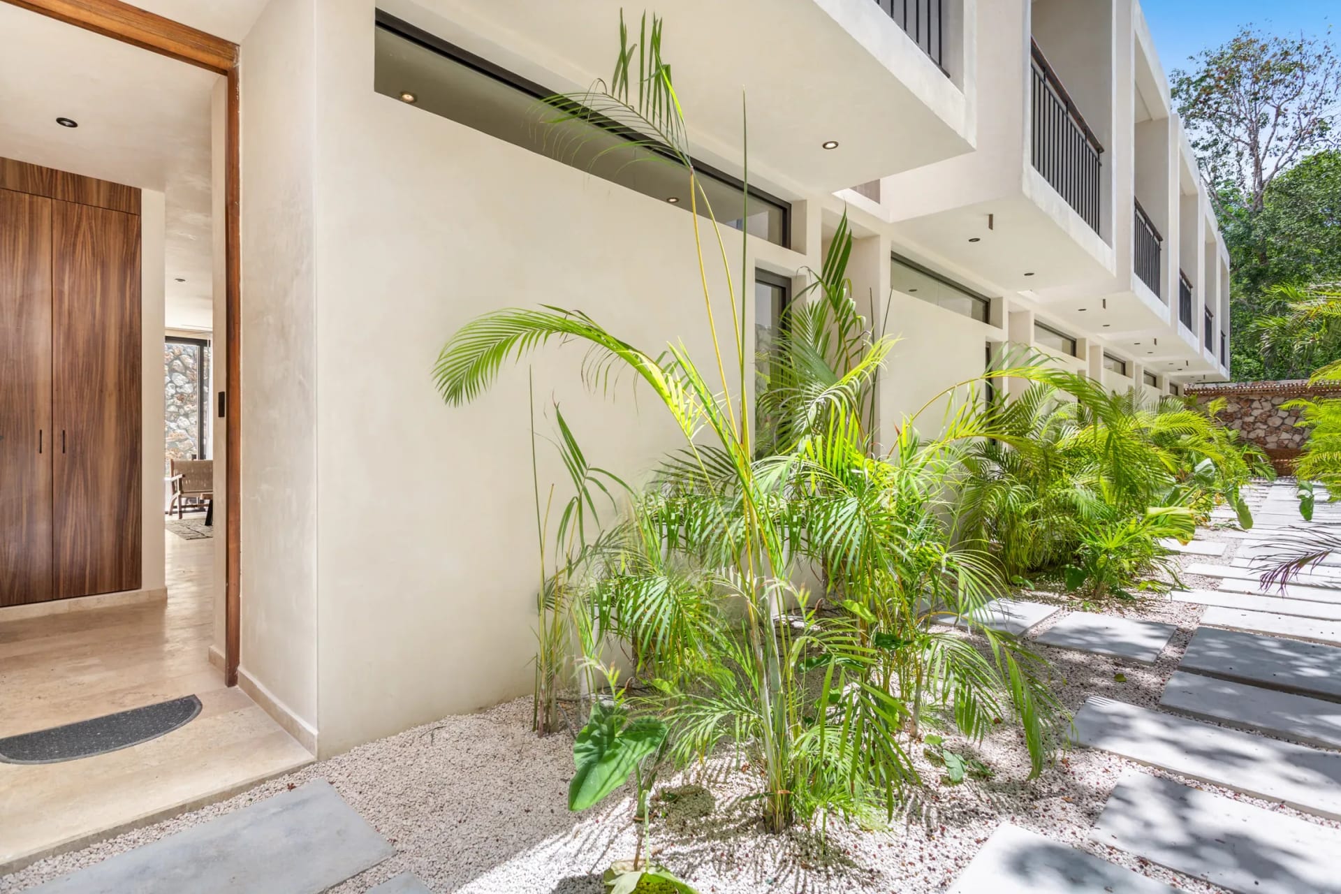 Houses with Plunge Pool